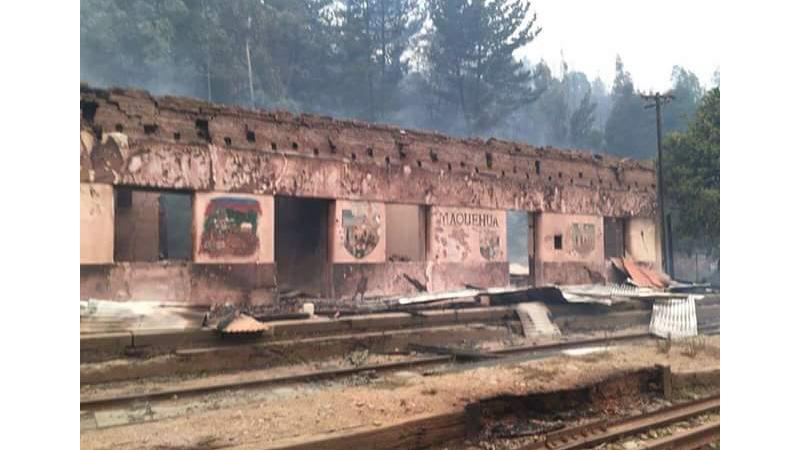 Estación Maquehua del ramal Talca-Costitución. Luego del voraz incendio forestal que afecto a la zona.Fuente: FerroVisión@FerroVisión