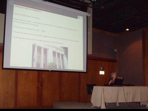 C. Rodriguez durante su presentación. Ossa, C. 2012, Archivo CNCR.